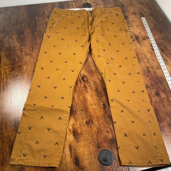 Men’s Levis Chino All Over Print Regular Fit Tapered‎ Leg Nubuck Pants 38x29 - Picture 1 of 6